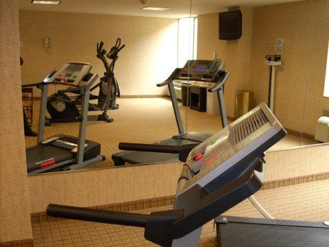 La Quinta Inn & Suites Pittsburgh North McCandless Township 外观 照片