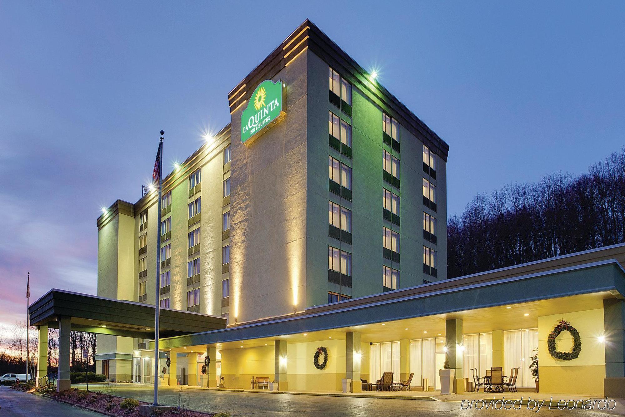 La Quinta Inn & Suites Pittsburgh North McCandless Township 外观 照片